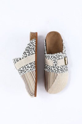 Leopard Distressed Patchwork Buckle Round Toe Slippers