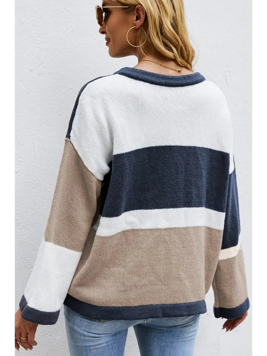 ROUND NECK LONG SLEEVE KNIT SWEATER